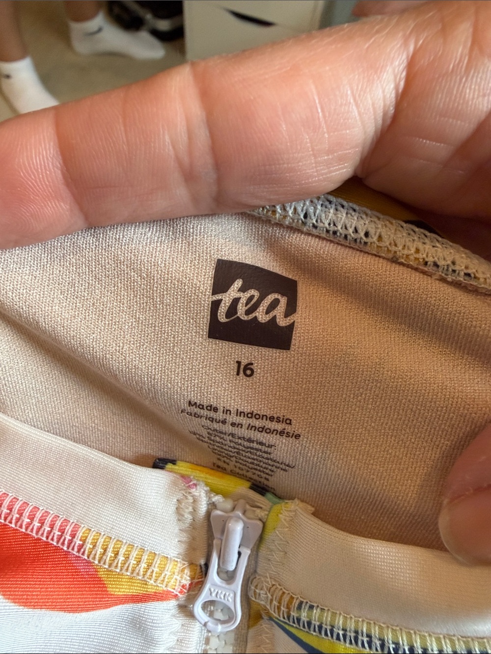 Tea Collection Rashguard one piece - Picture 2 of 3